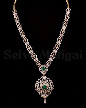 FANCY DIAMOND HARAM WITH EMERALD